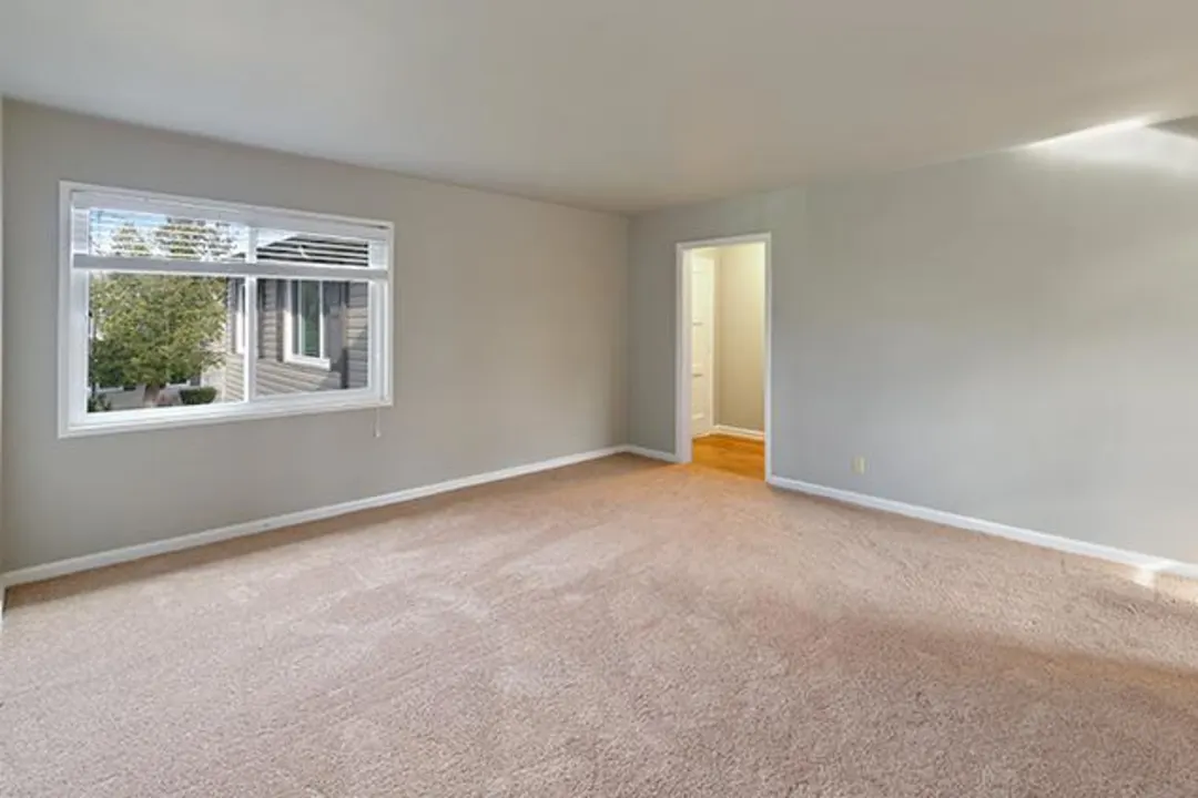 Alcove At Seahurst 1101 Sw 139th St Burien Wa Apartments For Rent Rent Com