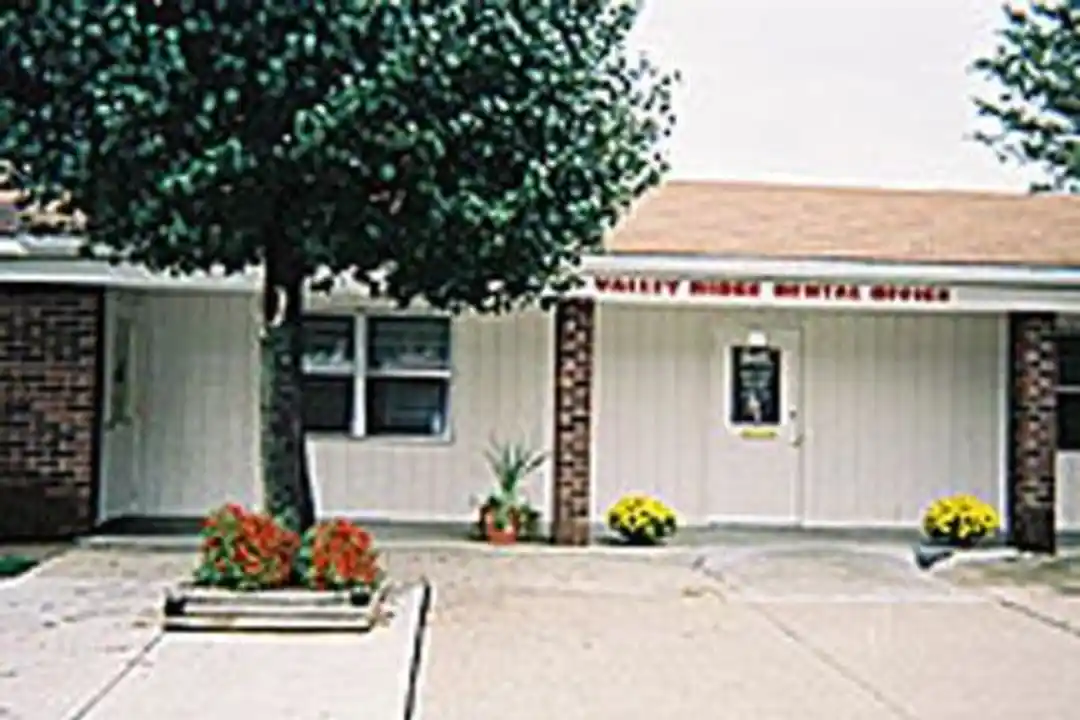 Valley Ridge Apartments 200 Village Dr W New Albany In Apartments For Rent Rent Com