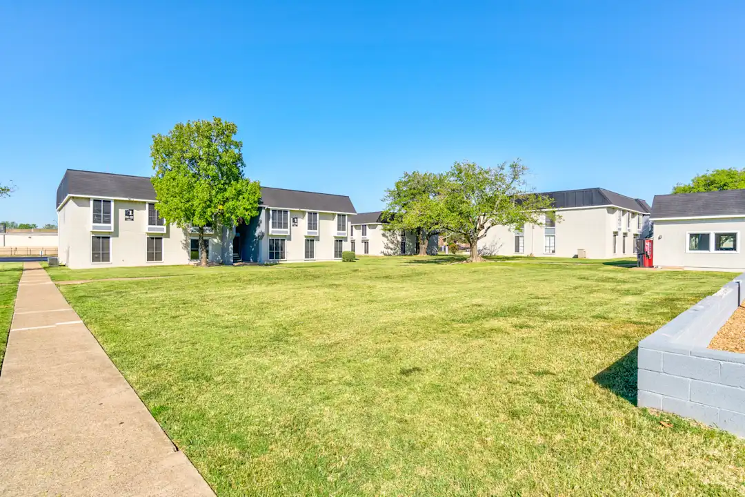 Casa Luna Apartments Dallas, TX 75228