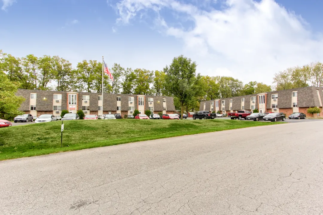 Hidden Creek Apartments - North Ridgeville, OH 44039