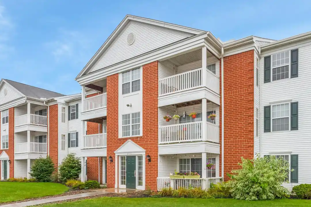 Evergreen Farms Apartments Olmsted Falls, OH 44138