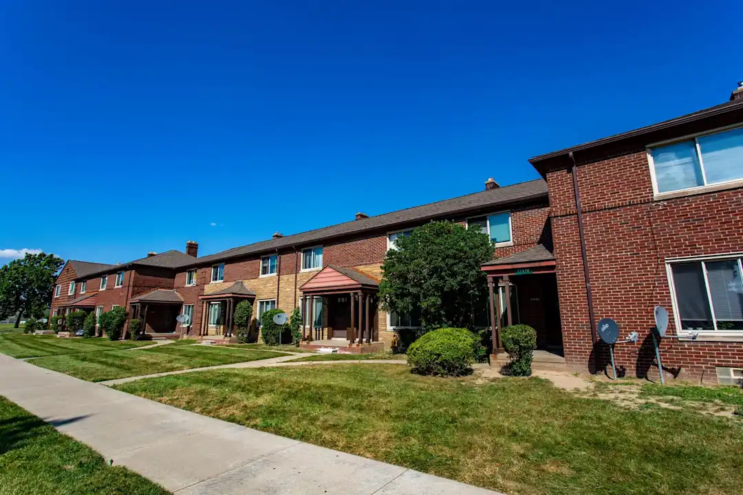 covington-terrace-17500-2nd-ave-detroit-mi-apartments-for-rent-rent