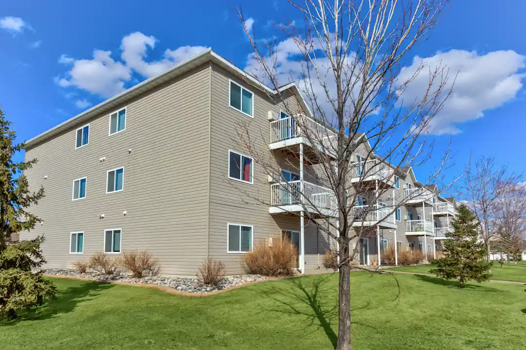 Southridge Apartments 3301 14th St S Moorhead, MN for Rent Rent.