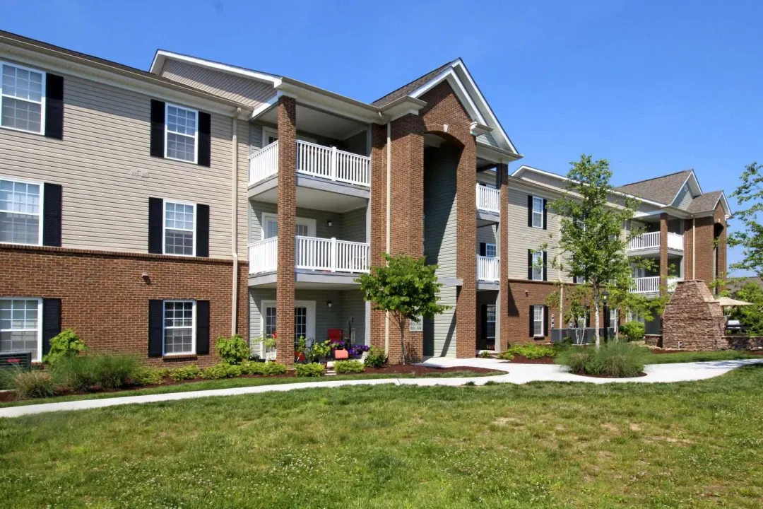 The Overlook at Allensville Square Apartments - Sevierville, TN 37876