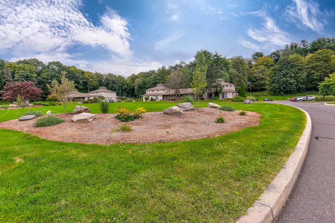 Townhouse Gardens Apartments 9 Strawberry Rd Ellington, CT for Rent