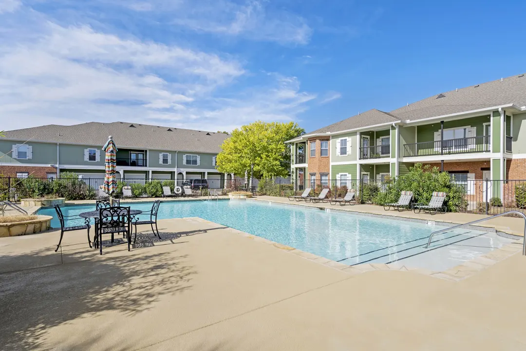 Reflections Of Island Park Apartments - Shreveport, LA 71105