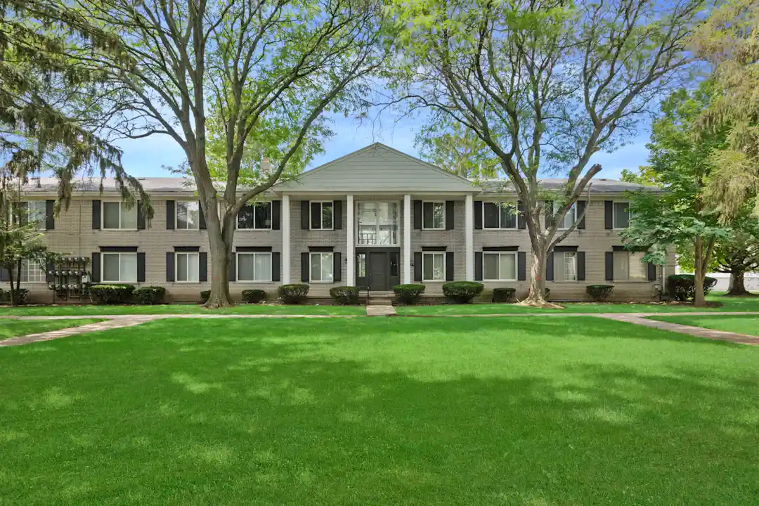 Cambridge Square Apartments Southfield, MI 48076