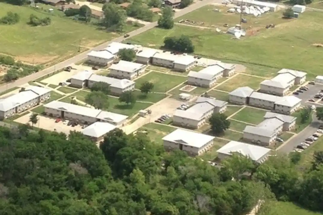 Avalon Apartments 1901 W Miss Durant, OK for Rent Rent.