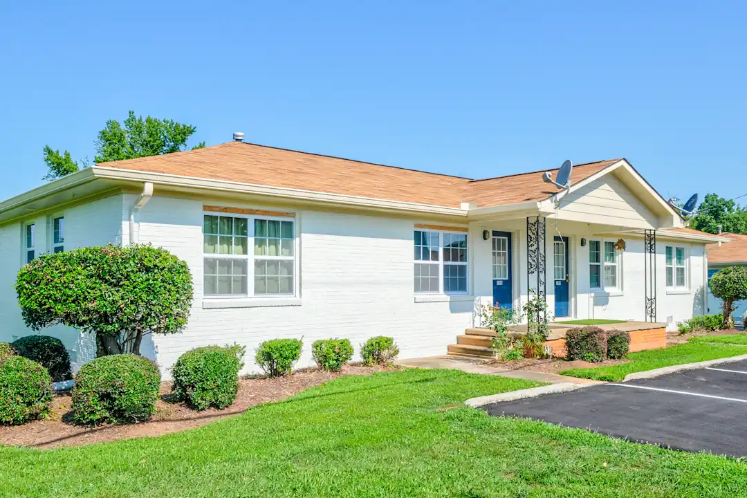 Chamblee Square 2452 Chamblee Tucker Rd Atlanta, GA Apartments for