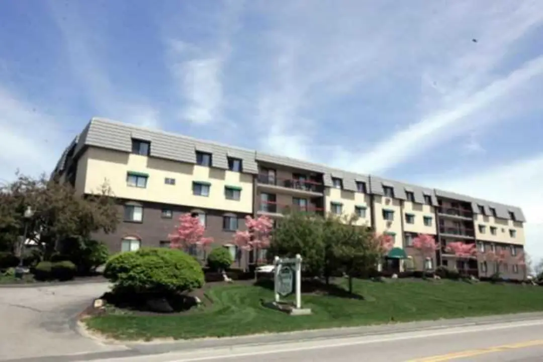 Spanish Trace 576 Washington St Weymouth Ma Apartments For Rent Rent Com