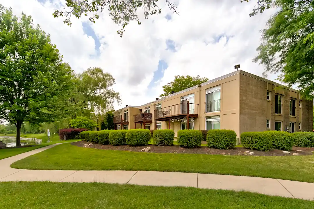 Foxboro Apartments Apartments Wheeling, IL 60090