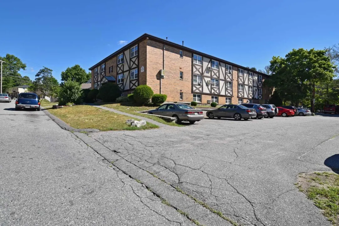 Barker Avenue Apartments 240 273 Barker Avenue Lowell MA