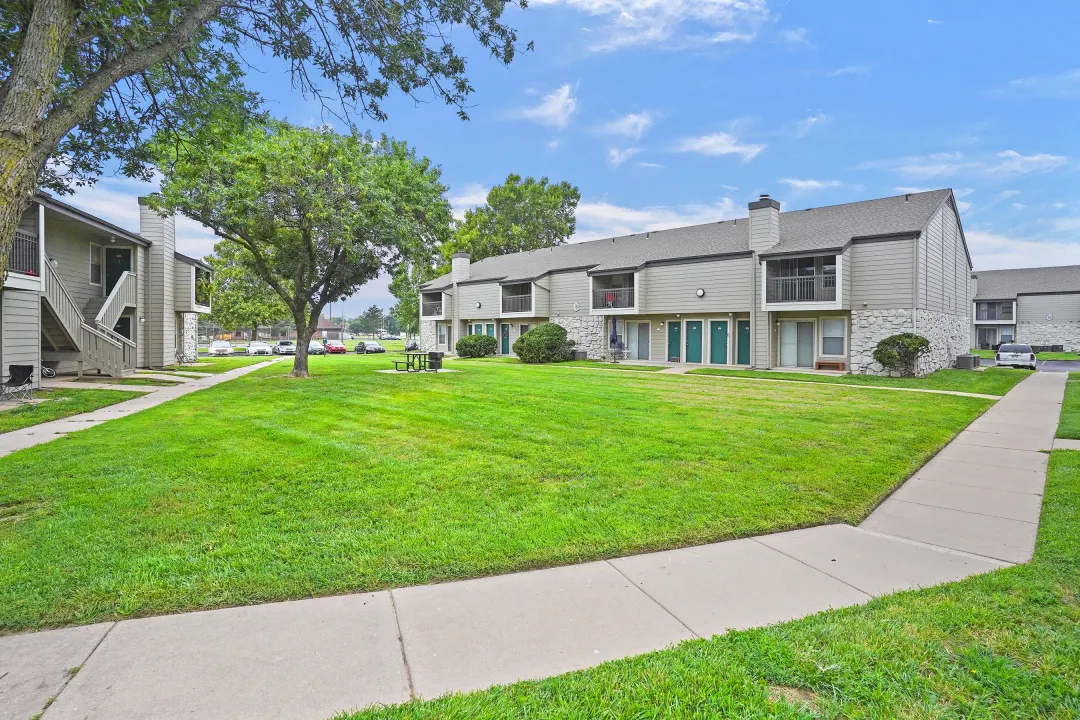 Park Meadows Apartments - Apartments in Wichita, KS