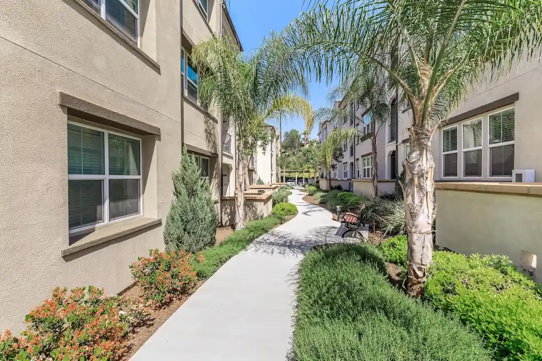 Trails At Canyon Crest Apartments