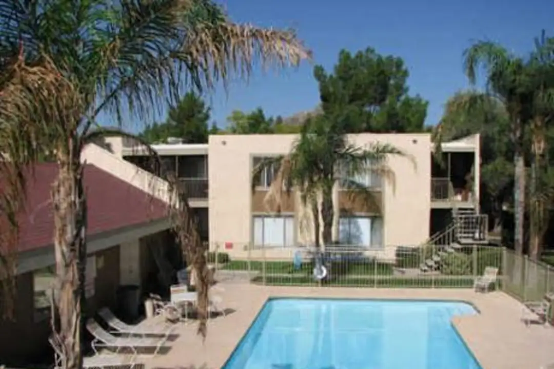 village-square-14014-n-32nd-st-phoenix-az-apartments-for-rent-rent