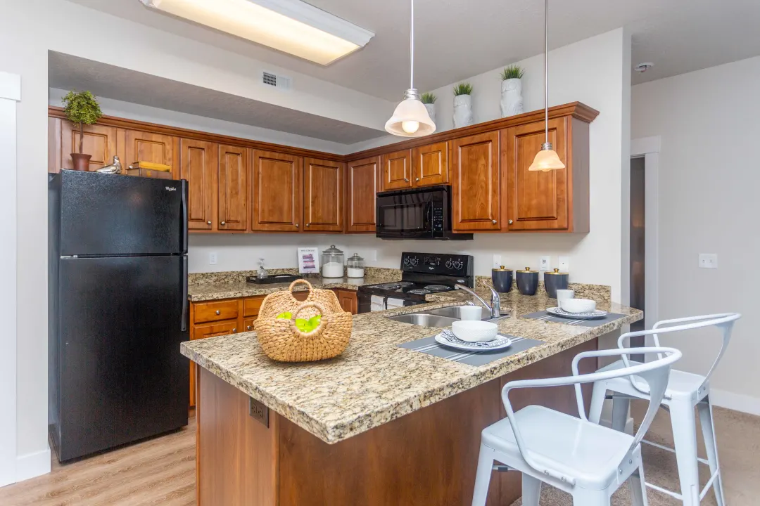 Cresthaven Apartments Lehi, UT 84043