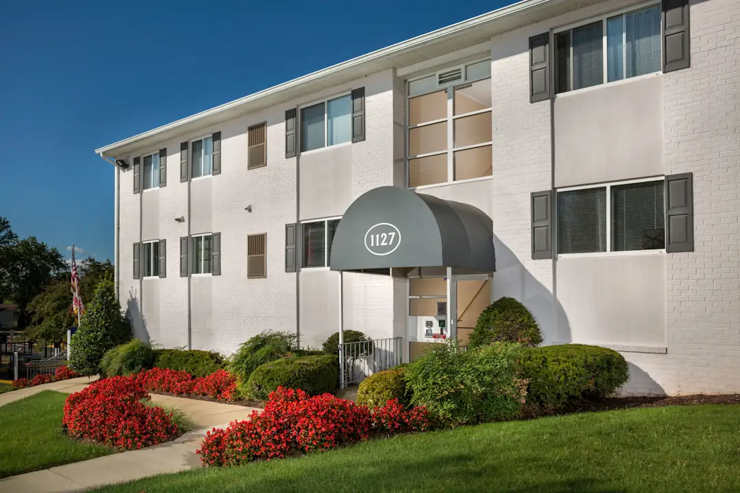 The Ivy Club 1127 Ivy Club Ln Hyattsville Md Apartments For Rent Rent Com