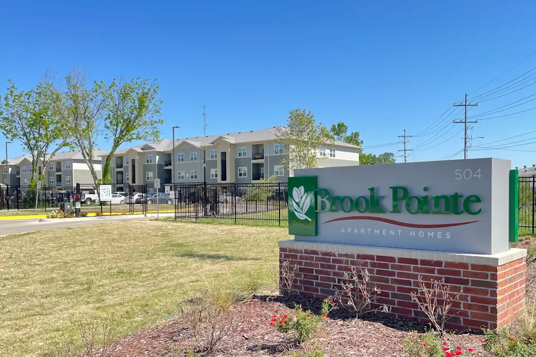 brook pointe apartments 504 n pierce street lafayette la apartments for rent rent com