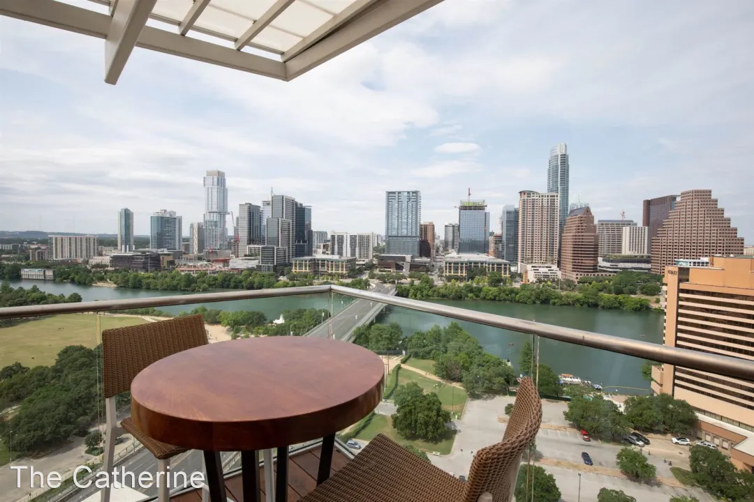 The CatherineLuxury High-Rise Apartments In South Congress Austin