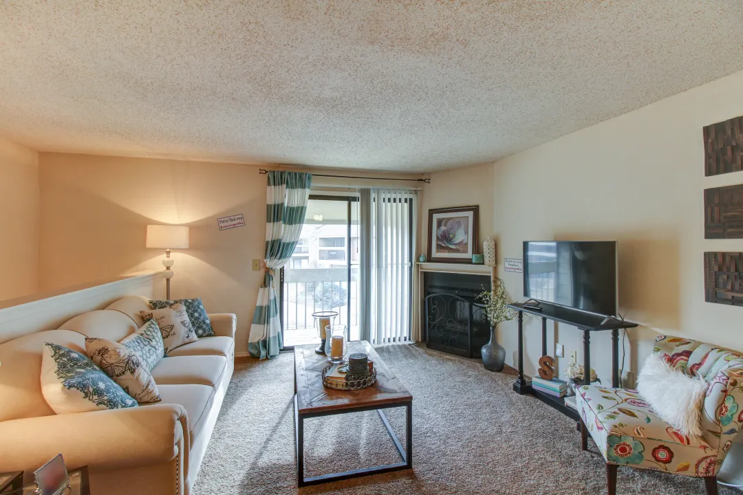 Silver Springs Apartment Apartments - Wichita, KS 67212