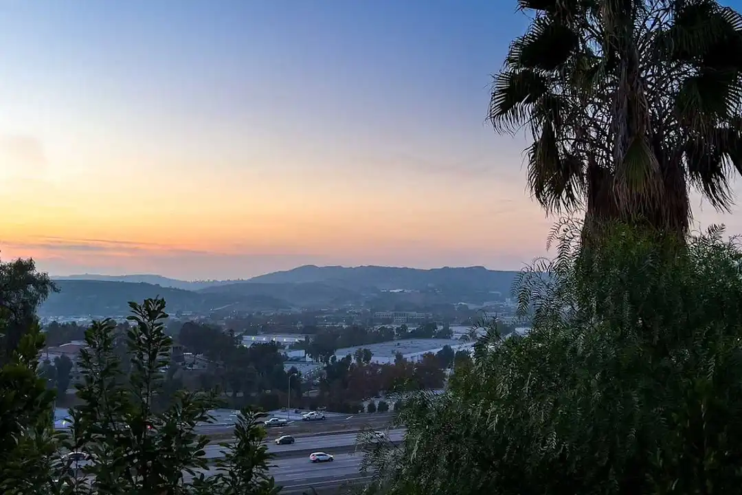 Woodland Hills Sunrise Little League (CA) > Home