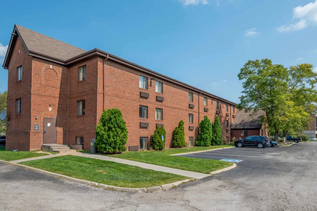 Furnished Studio - Indianapolis - Northwest - College Park - 9030 ...