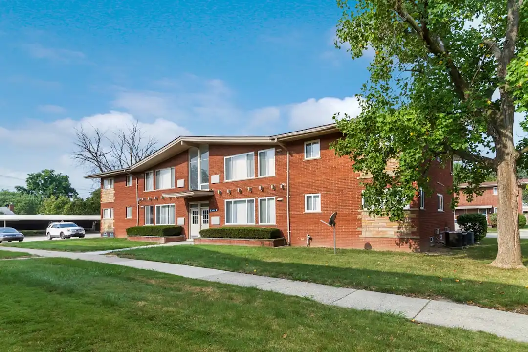 71 Creative Apartments on kelly road eastpointe mi for Small Space