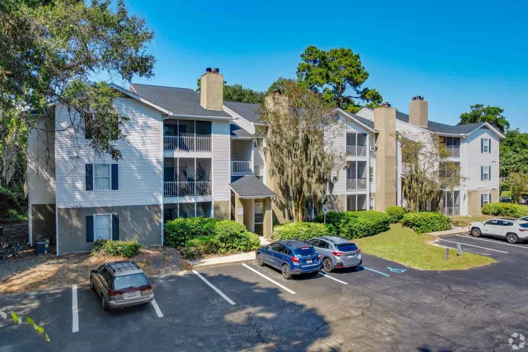 The Watch On Shem Creek Apartments