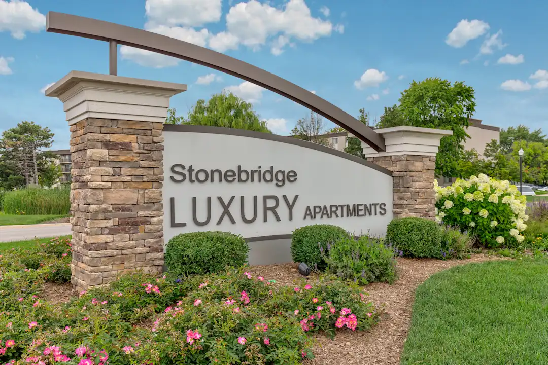 Stonebridge of Arlington Heights Apartments Arlington Heights, IL 60004