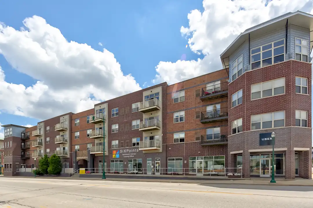 Six Points Apartments 65016519 W. Greenfield Avenue Milwaukee, WI