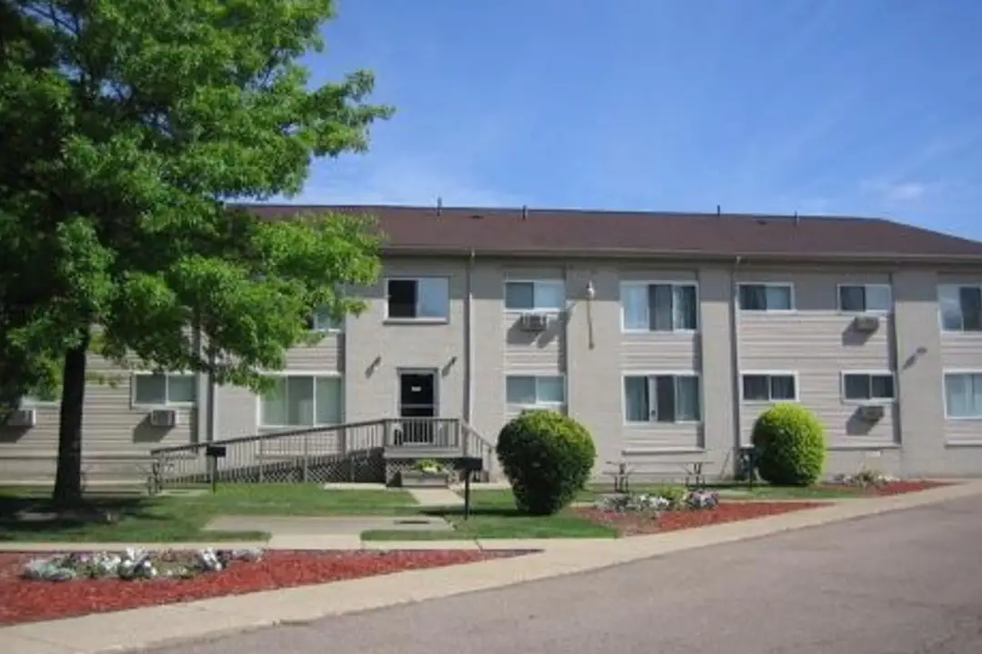 728 TROYVALLY Street - Troy, MI apartments for rent