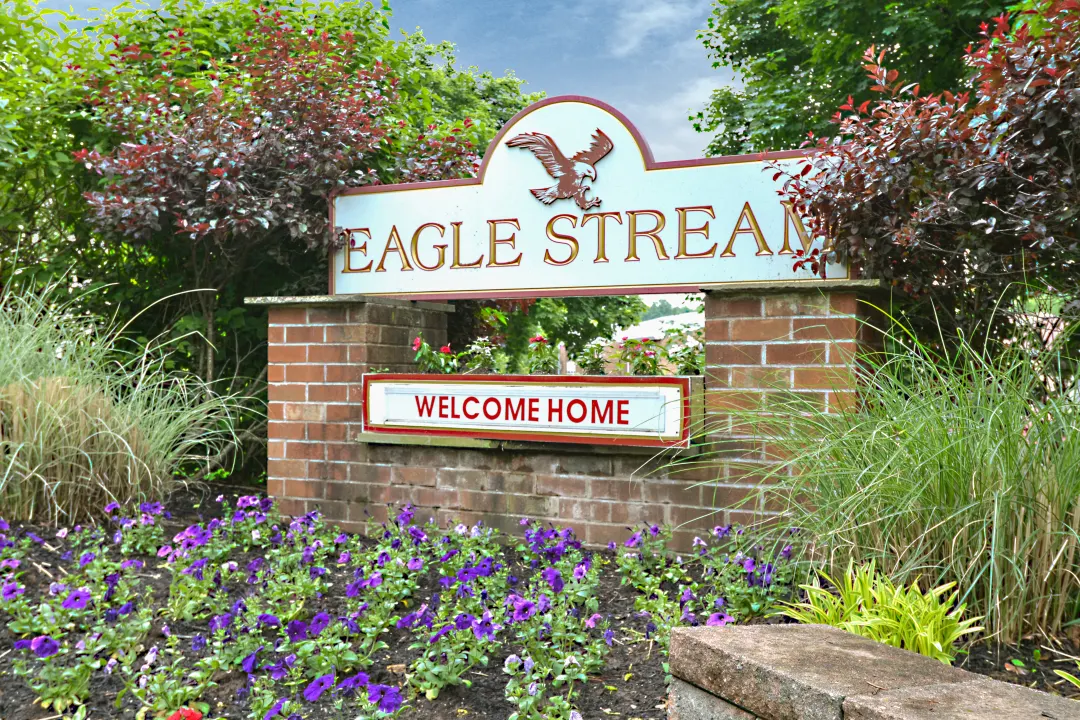 Eagle Stream Apartments & Duplexes