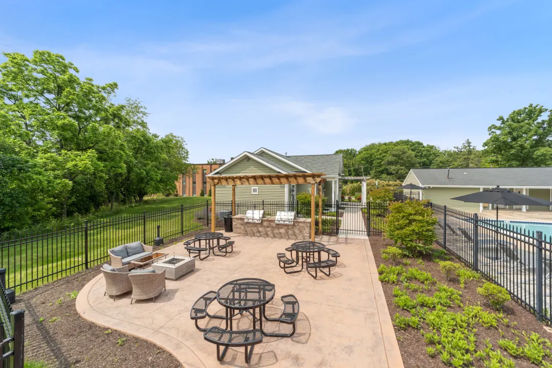 The Little Blue House - Pet Friendly! Fenced Backyard with Tiki Bar & Fire  Pit, Hudson – Updated 2024 Prices