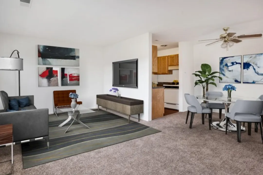 Kingsrow Apartment Homes 500 Chews Landing Rd Lindenwold, NJ