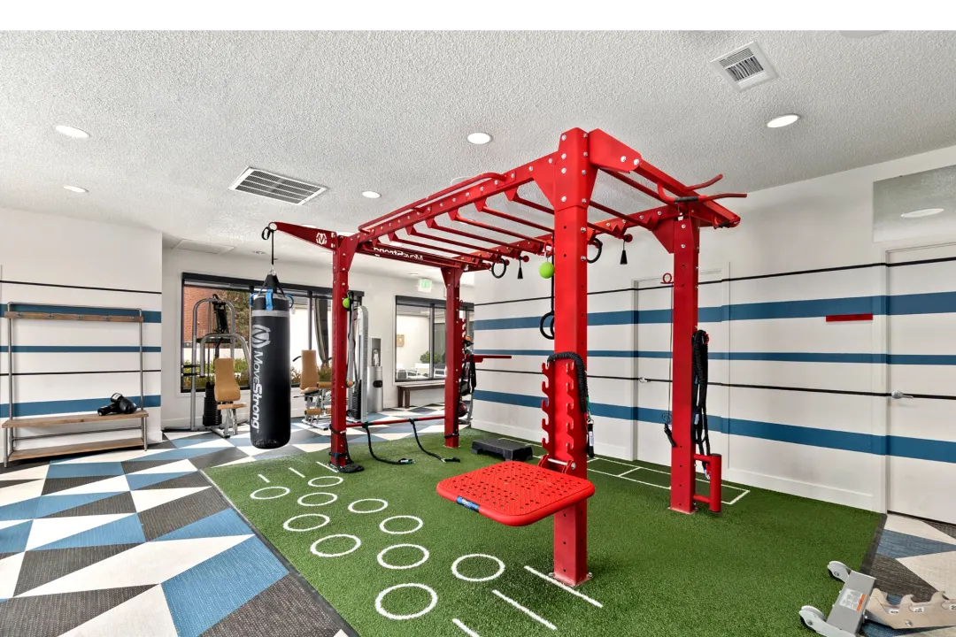 Apartment Gym Design Amenity For What's New In Fitness LifeStyles -  MoveStrong