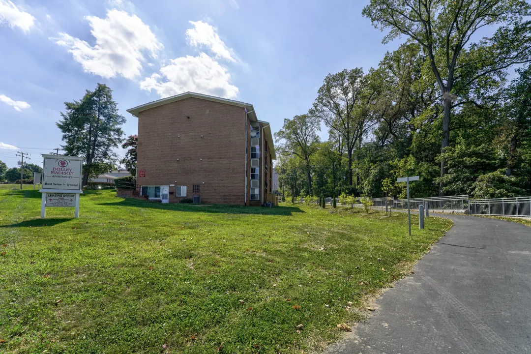 Dolley Madison Apartments at Tysons Apartments McLean VA 22102