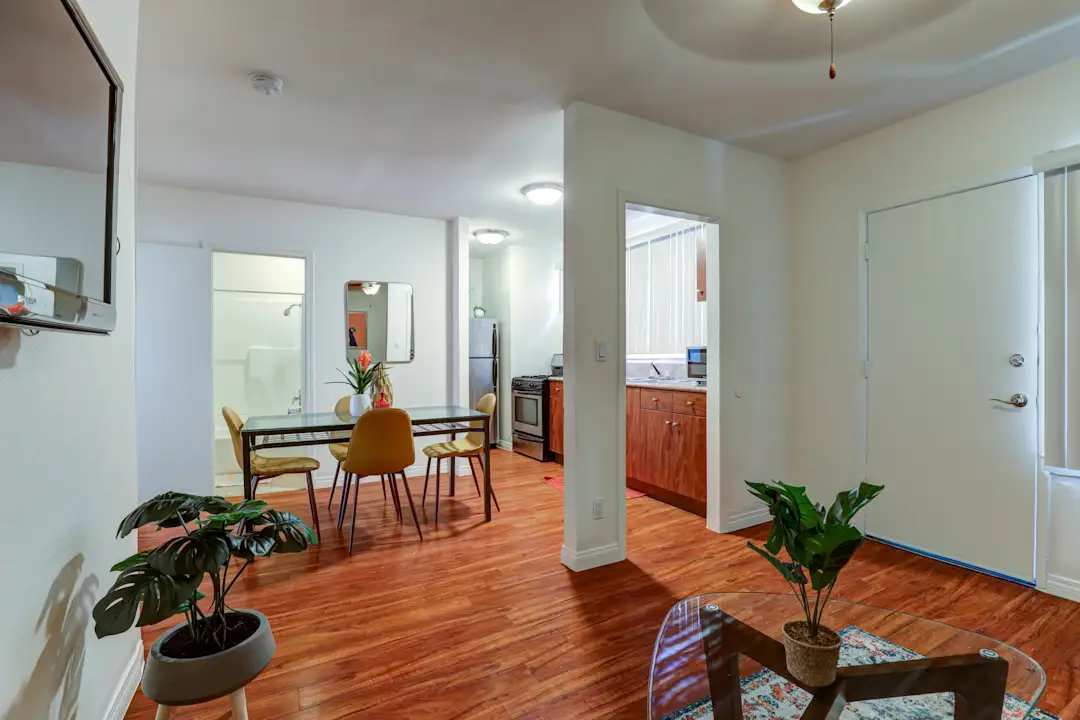 Hollywood Off Vine Apartments Los Angeles, CA 90038