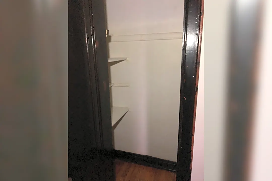 4650 N Elston Ave 4650 N Elston Ave unit 1 Chicago, IL Apartments