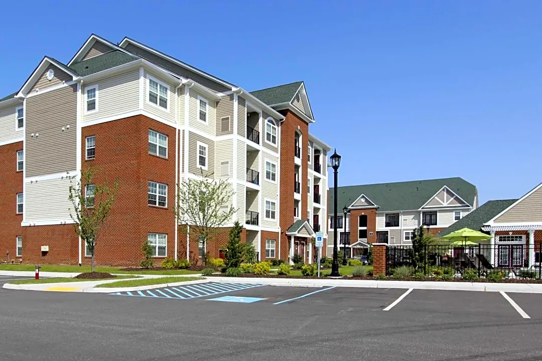 Marcella at Town Center Apartments and Townhomes