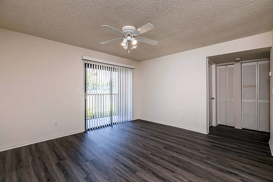 Moncler apartments discount wesley chapel