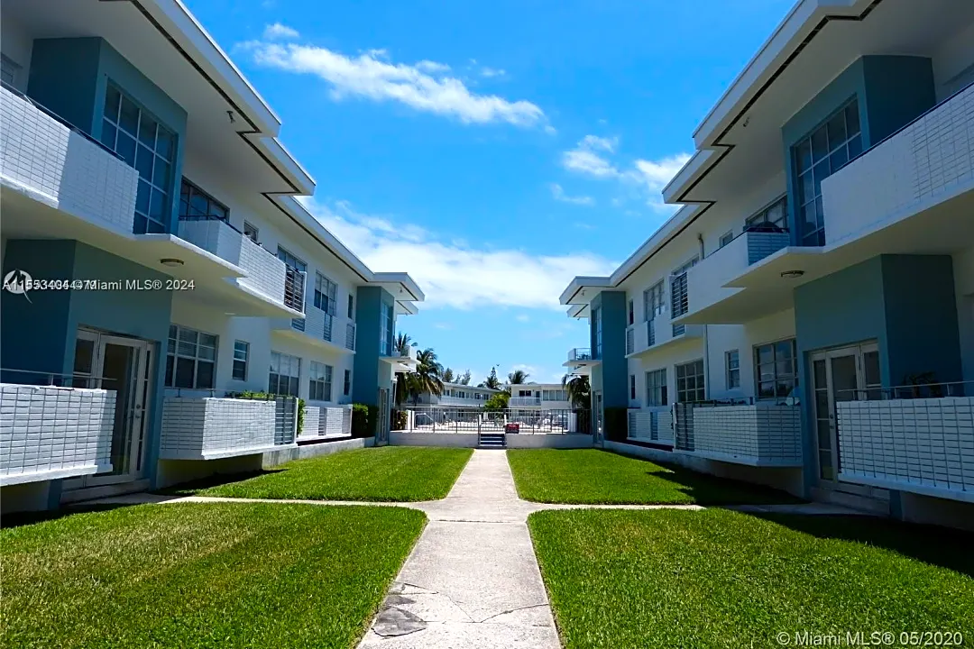 Miami Beach Iyengar Yoga Center