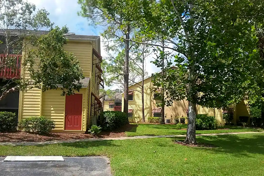 savannah trace apartments tampa