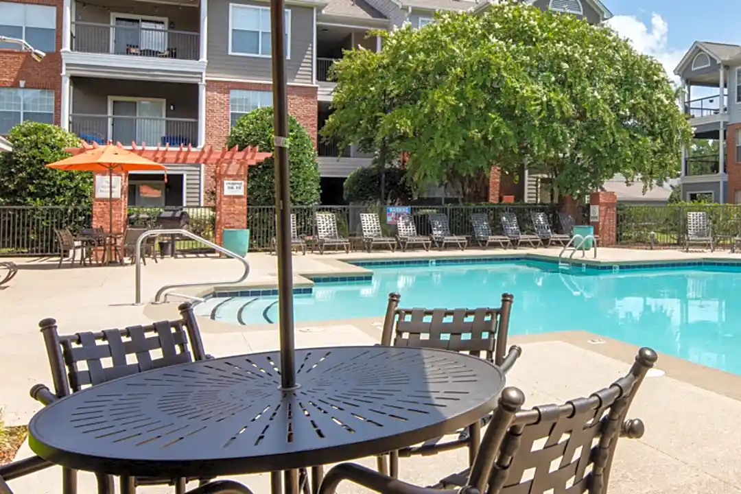 Colonial Grand At Patterson Place 100 Northcreek Dr Durham Nc Apartments For Rent Rent Com