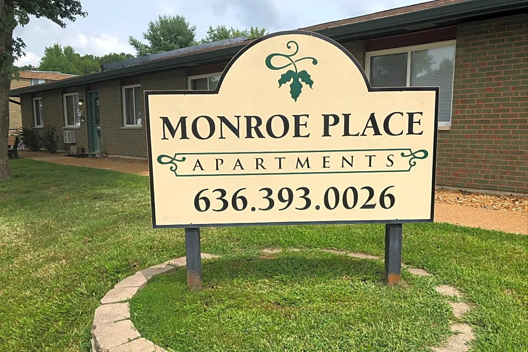 Monroe place Apartments Apartments Pacific MO 63069