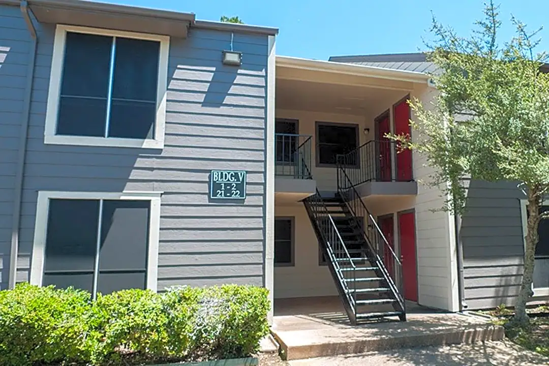 Parker apartments deals tyler tx