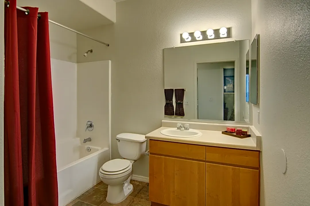 Arezzo Apartment Homes Phoenix AZ 85035