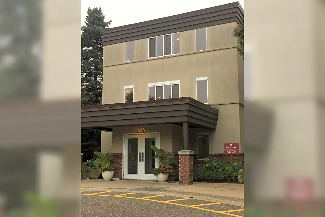 Bluff Park Homes - 328 Cesar Chavez St, Saint Paul, MN Apartments for Rent