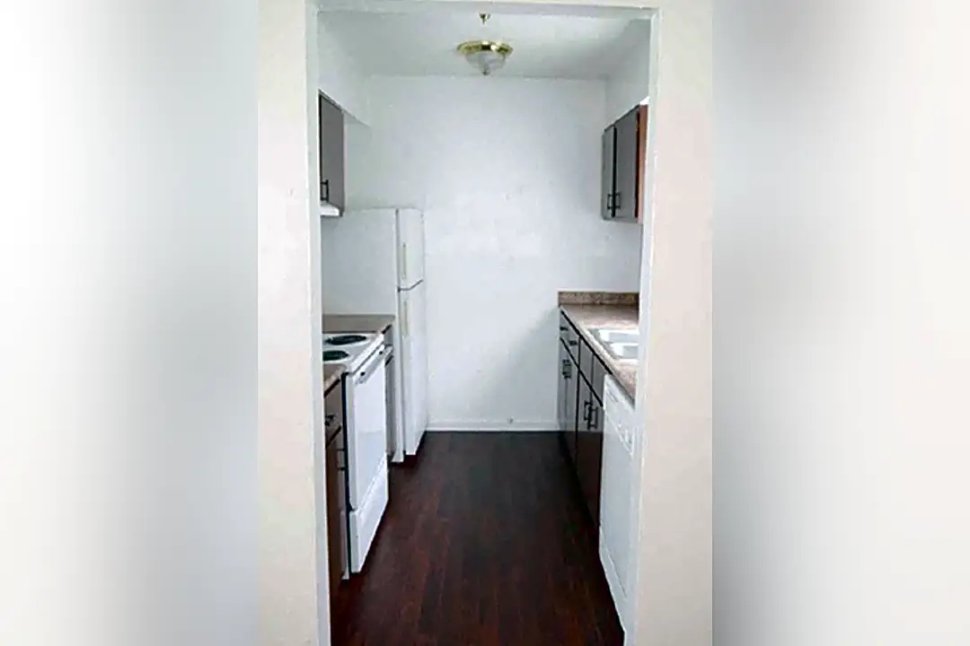 Glenmark Apartments 1709 Martin Bluff Rd Gautier Ms Apartments For Rent Rent Com