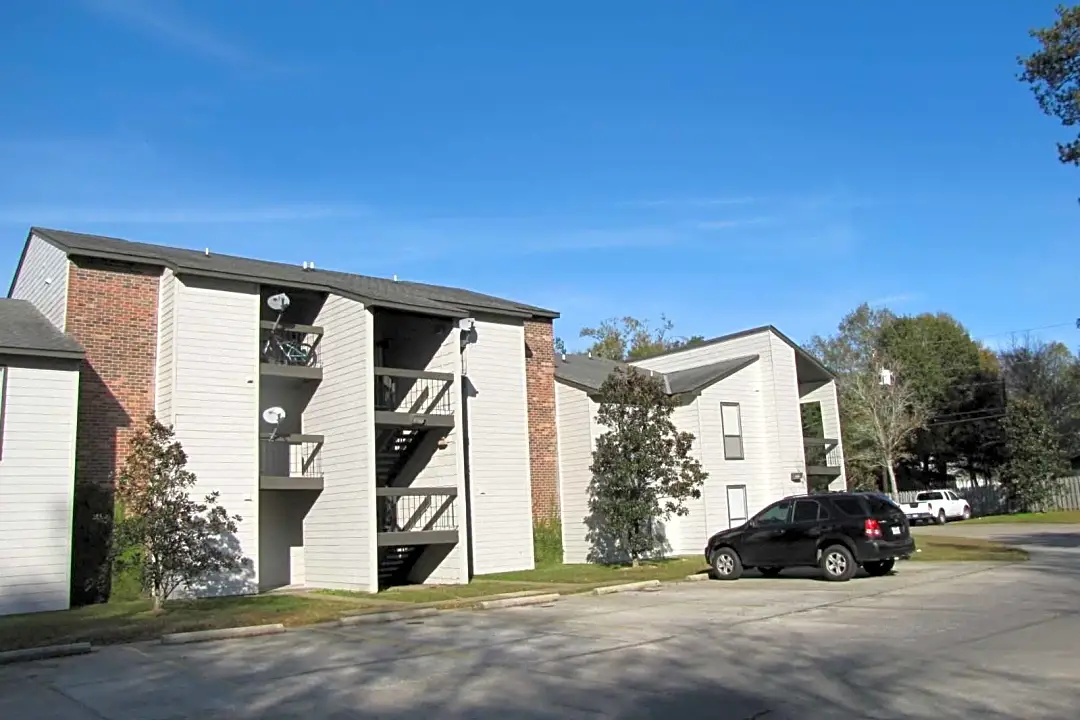 Beaumonde Apartments 18044 Old Covington Highway Hammond LA