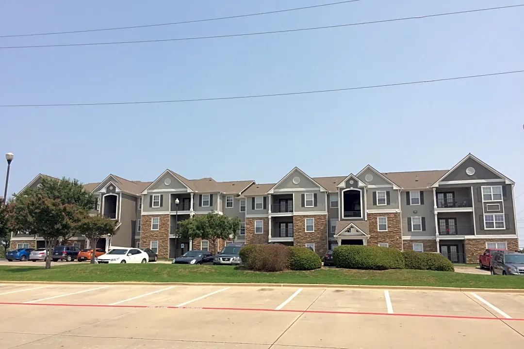 University Courtyard Apartments Denton